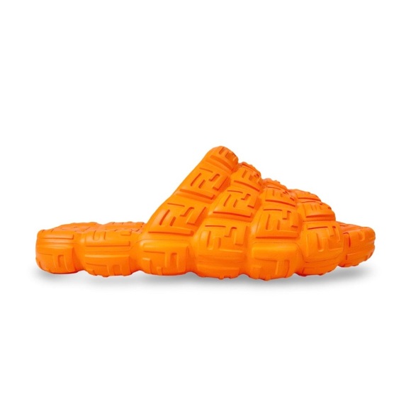 Fendi Logo Embossed Cloud Slide - Men’s 10